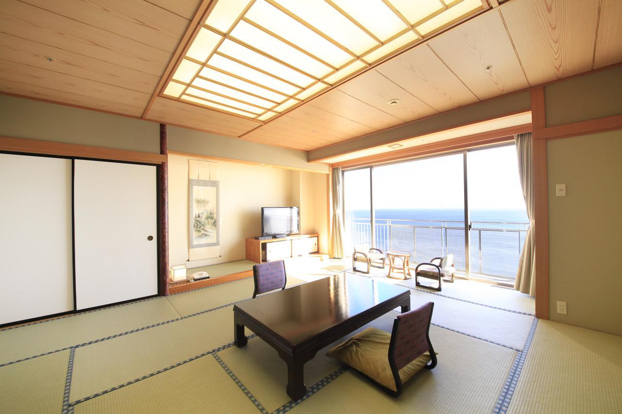 Kkr Hotel Atami Атамі Екстер'єр фото