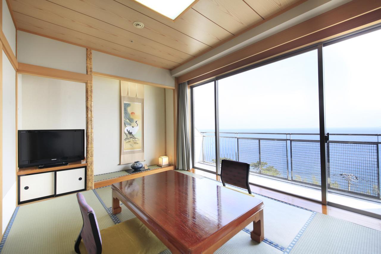 Kkr Hotel Atami Атамі Екстер'єр фото