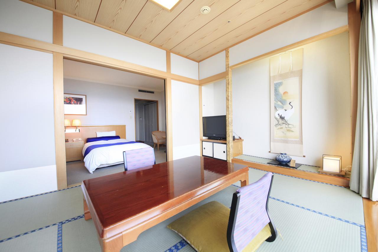 Kkr Hotel Atami Атамі Екстер'єр фото